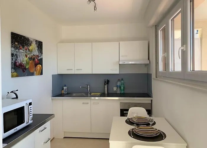 35 - Centre Ville, Proche Bale Saint-Louis