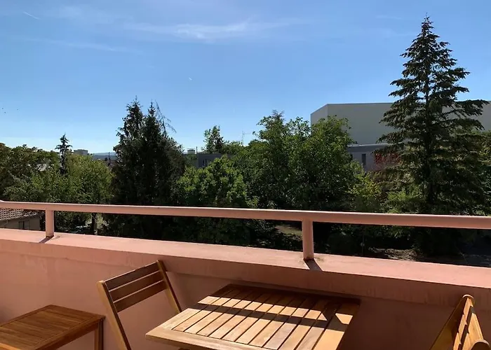 35 - Centre Ville, Proche Bale *